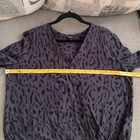 Women's Rails LA Hillary Top in Ash Cheetah - Size Large - Picture 9 of 10